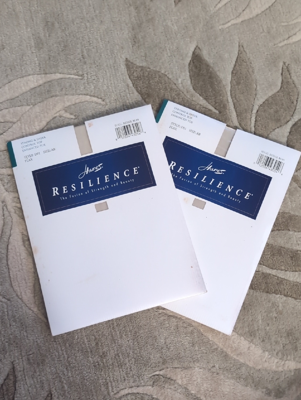 2 New Hanes Resilience Hosiery Packaging - Flax, Size AB